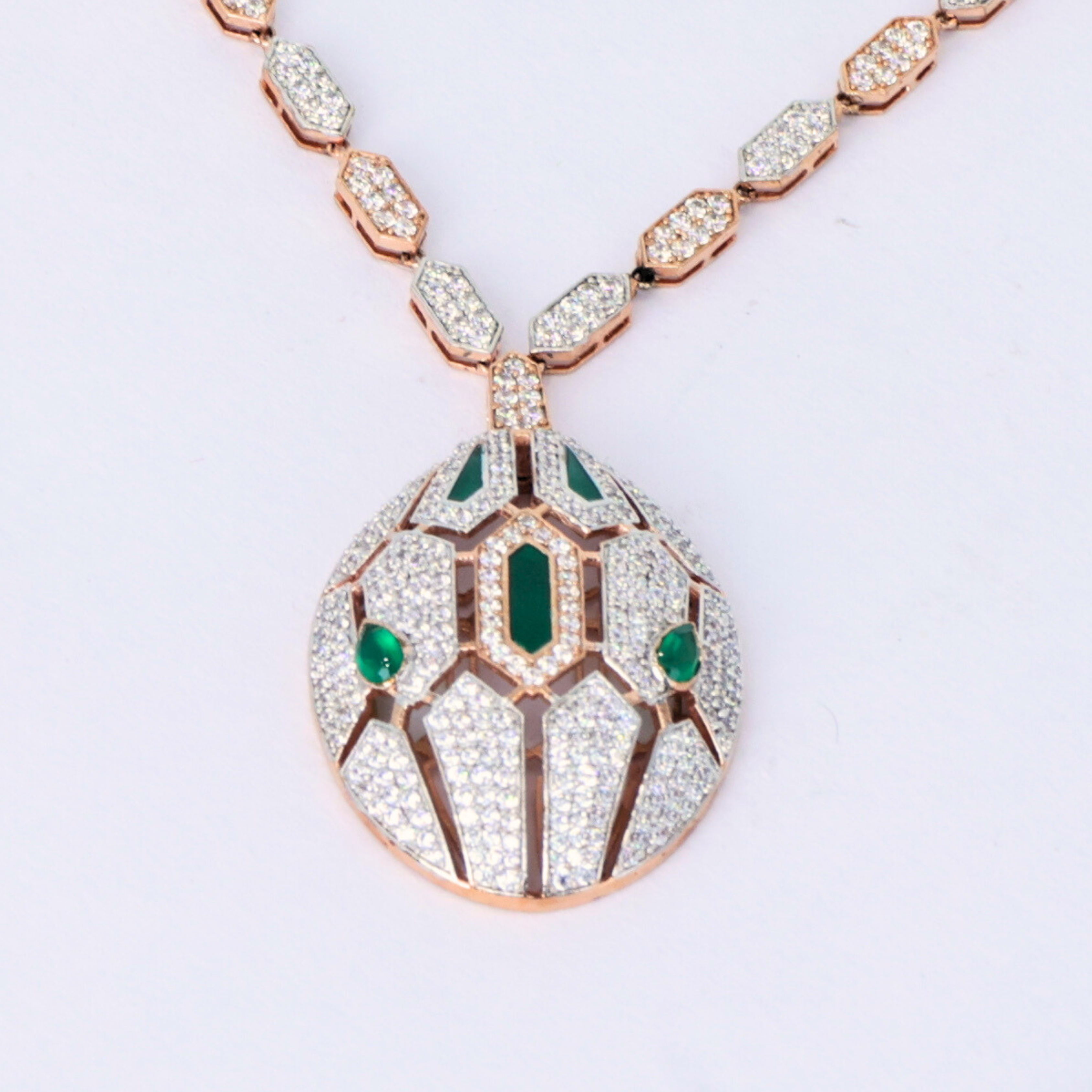 Geometric pendant with diamonds
Bold diamond medallion necklace
Contemporary diamond necklace
Geometric diamond necklace pendant
Elegant diamond pendant
Shiny diamond geometric necklace
Geometric diamond design
Modern medallion with diamonds
Glamorous geometric necklace
Geometric pendant necklace