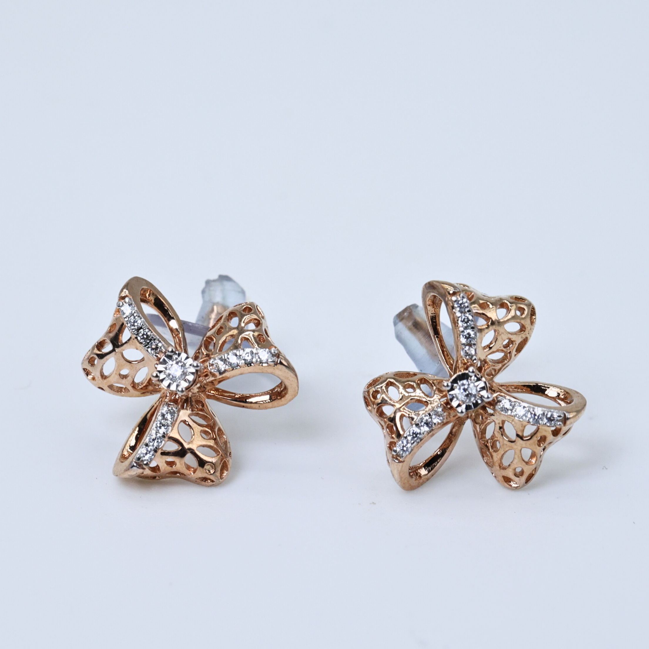 Petal Bloom diamond studs
Petal Bloom earrings
Floral diamond studs
Petal diamond earrings
Bloom diamond studs
Flower petal studs
Petal Bloom studs
Diamond petal studs
Floral petal earrings
Bloom flower studs