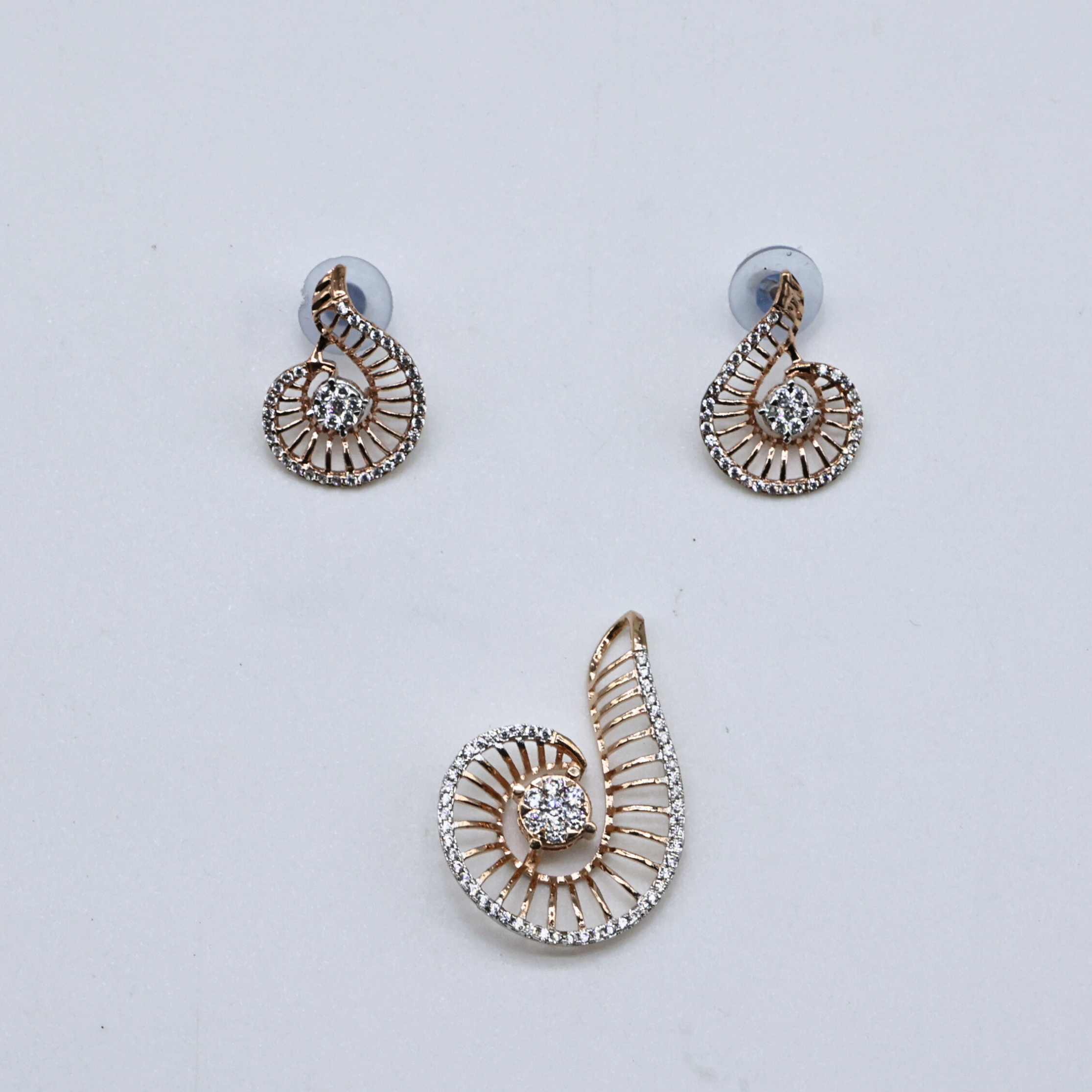 Glowing spiral pendant
Spiral diamond necklace
Twisted shine pendant
Diamond spiral pendant
Twisted design pendant
Shiny spiral pendant
Twirl diamond pendant
Radiant twist pendant
Spiral design pendant
Twisting diamond shine