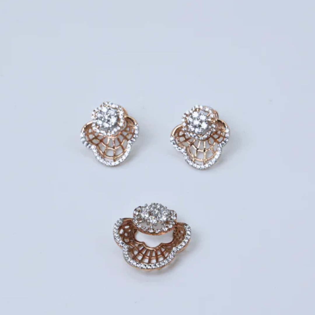 Floral Aura Diamond Pendant